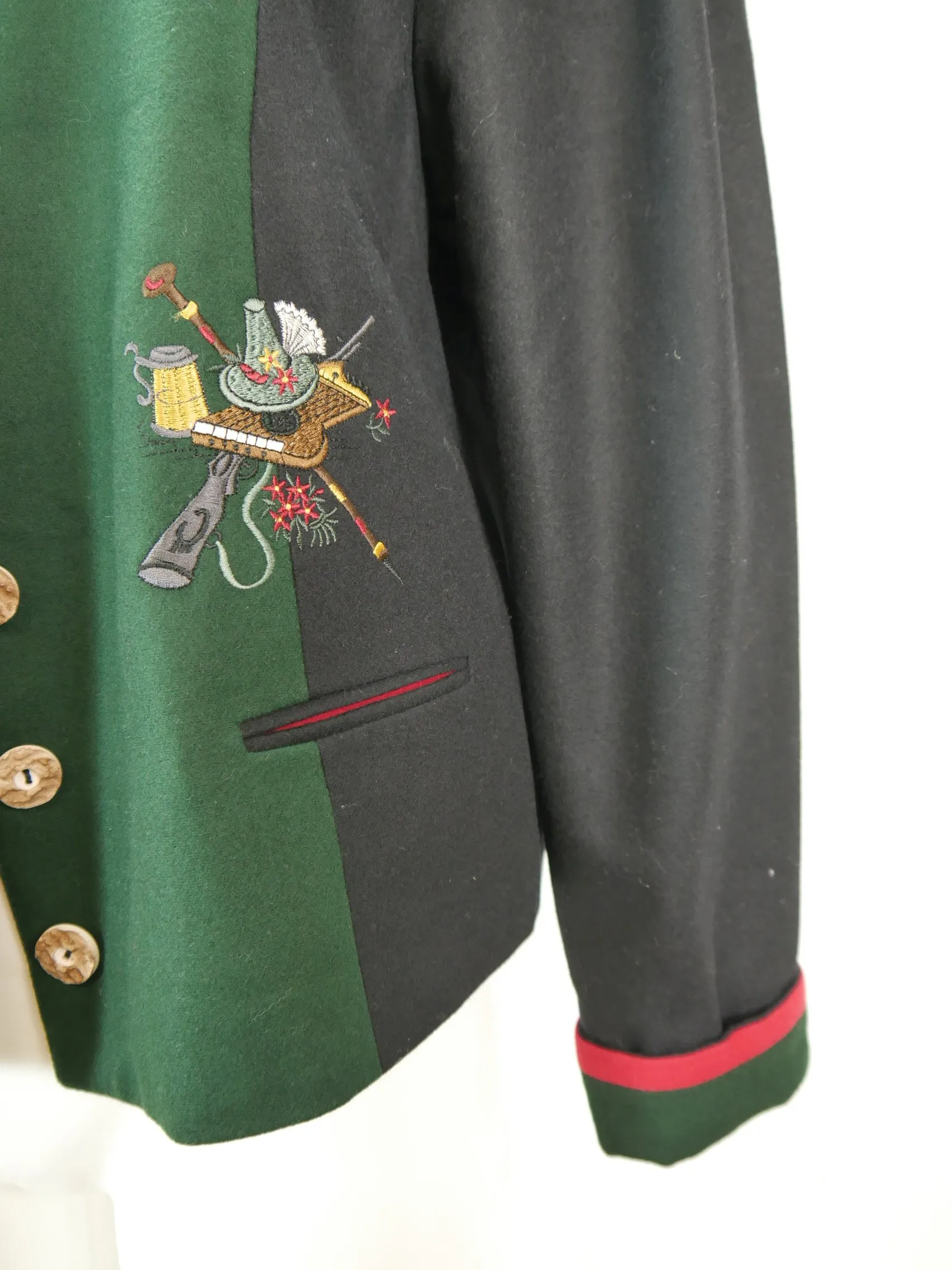 Hammerschmid schwarz Spencer mit Stickerei herrliche Trachtenjacke Jacke Gr.44